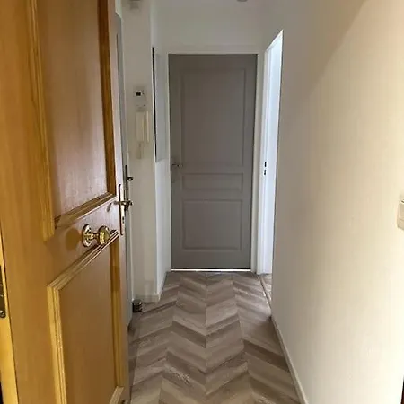 Appartement Cosy Avec Balcon Et Piscine Besancon Exterior photo